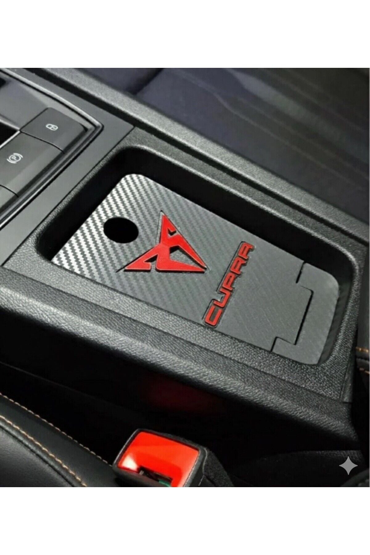 Cupra Formentor Bardaklık Kapağı